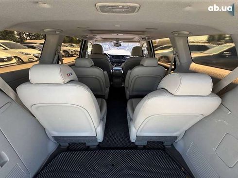 Kia Carnival 2014 - фото 23