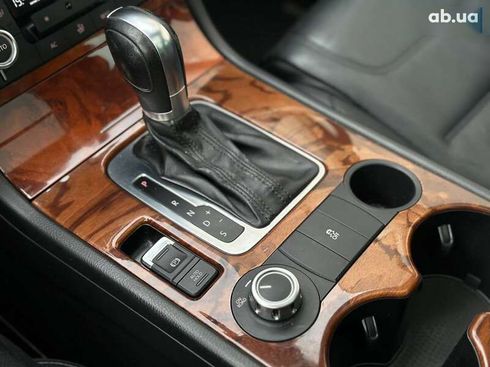 Volkswagen Touareg 2011 - фото 27
