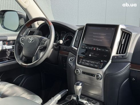 Toyota land cruiser 200 2016 белый - фото 33