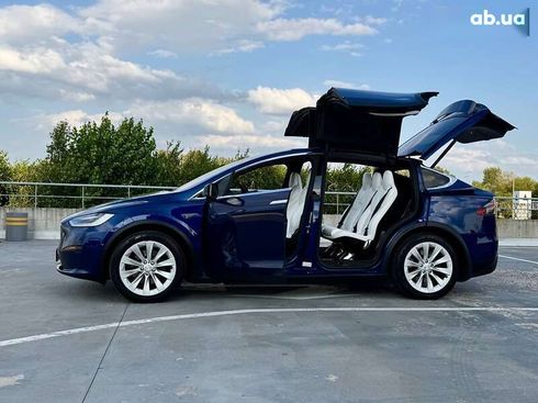 Tesla Model X 2016 - фото 17