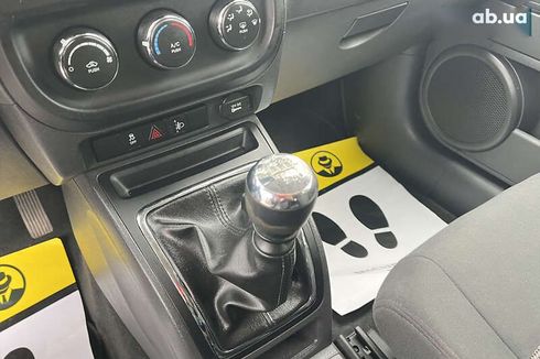 Jeep Compass 2011 - фото 15