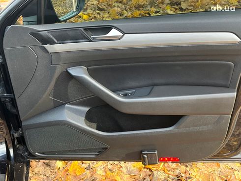 Volkswagen Passat 2015 черный - фото 29