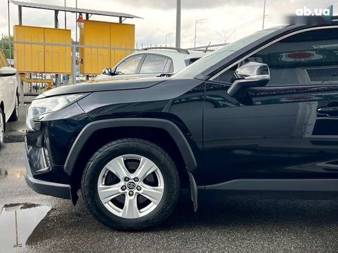 Toyota RAV4 2019 - фото 16