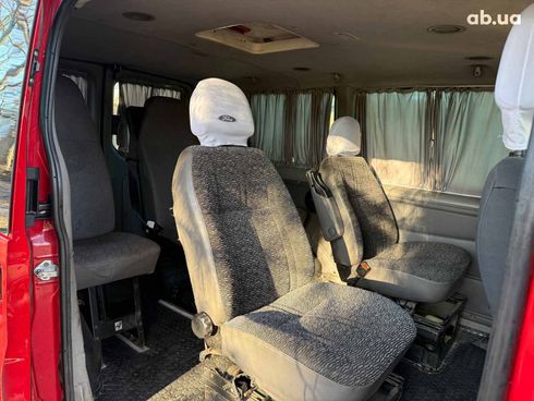 Ford Transit 2002 красный - фото 17