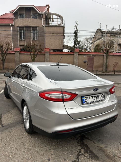 Ford Fusion 2015 серебристый - фото 5