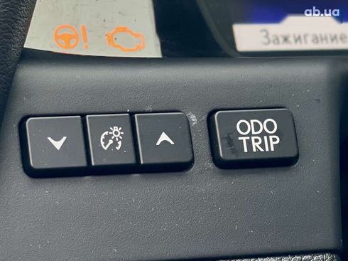 Lexus ES 2020 - фото 29