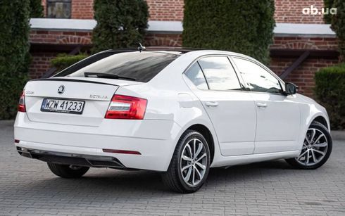 Skoda Octavia 2017 белый - фото 8
