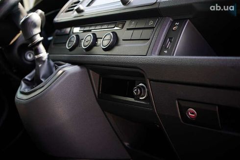 Volkswagen Caravelle 2016 - фото 21