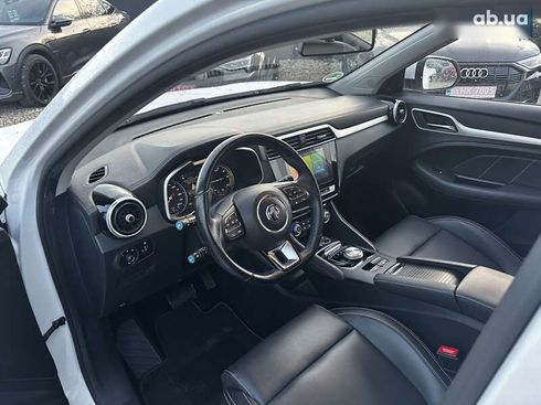 MG ZS EV 2021 - фото 19