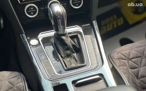 Volkswagen Passat 2015 - фото 20