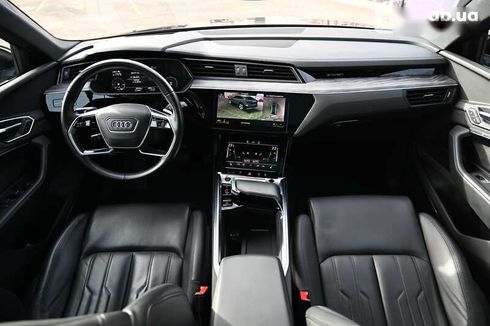 Audi E-Tron 2020 - фото 5