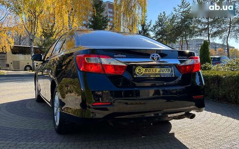 Toyota Camry 2014 - фото 5