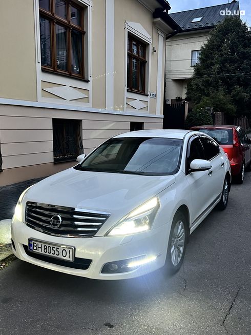 Nissan Teana 2013 белый - фото 11