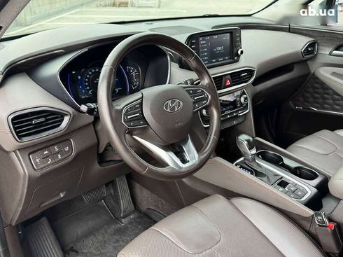 Hyundai Santa Fe 2020 - фото 17