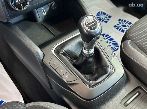 Ford Focus 2019 - фото 23