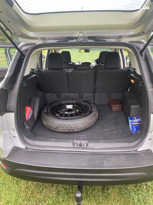 Ford Escape 2018 серый - фото 6