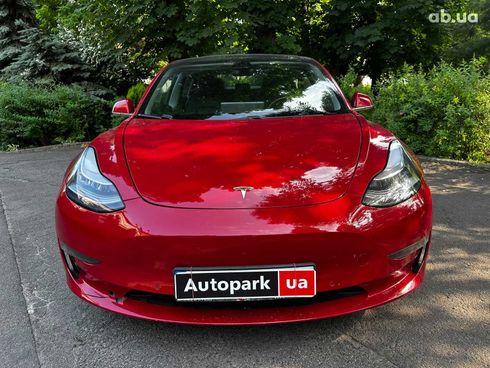 Tesla Model 3 2020 красный - фото 2