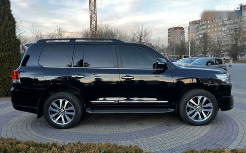 Toyota Land Cruiser 2016 - фото 8