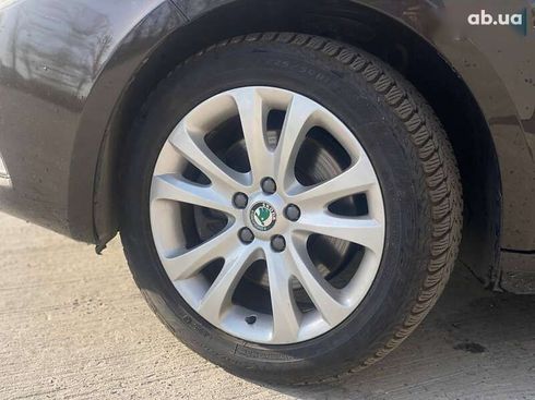 Skoda Superb 2012 - фото 3