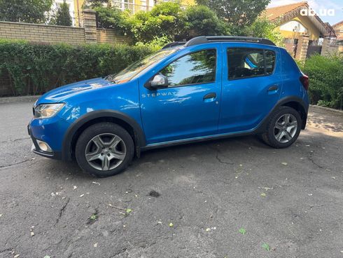 Renault Sandero Stepway 2020 синий - фото 9