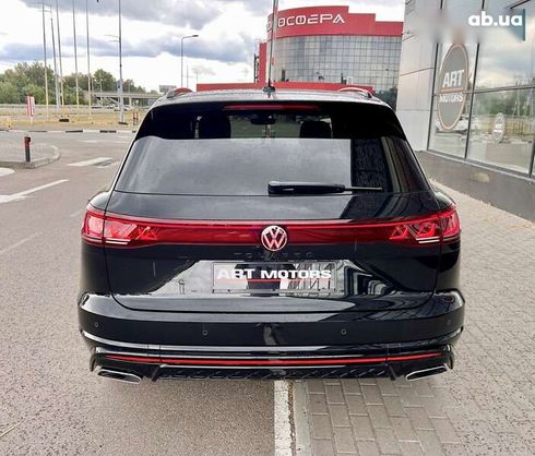 Volkswagen Touareg 2023 - фото 11