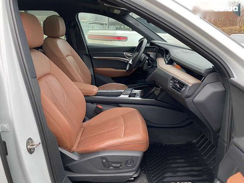 Audi E-Tron 2021 - фото 23