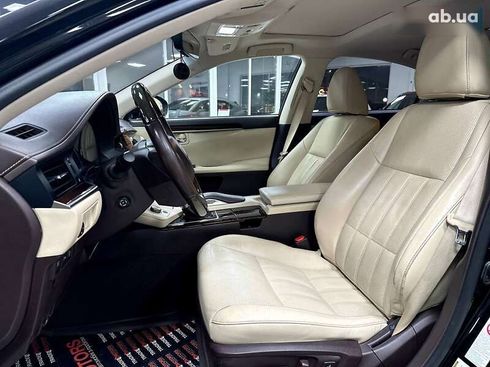 Lexus ES 2016 - фото 26