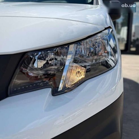 Peugeot Partner 2019 - фото 11