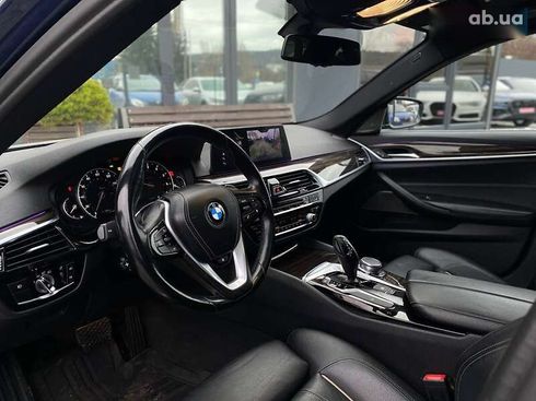 BMW 5 серия 2017 - фото 16