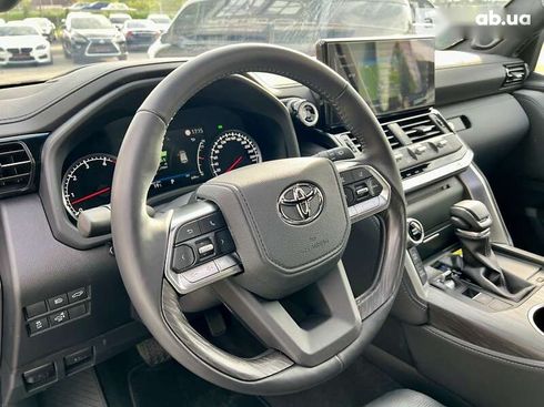Toyota Land Cruiser 2022 - фото 18
