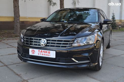 Volkswagen Passat 2018 черный - фото 2