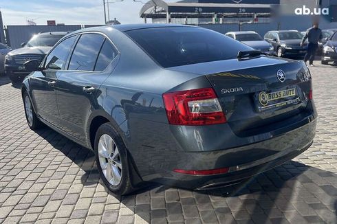 Skoda Octavia 2019 - фото 5