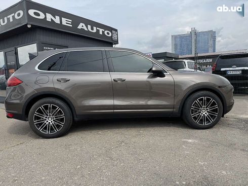 Porsche Cayenne 2012 - фото 6
