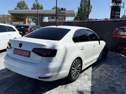 Volkswagen Jetta 2016 - фото 10