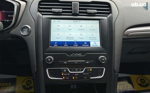 Ford Fusion 2020 - фото 18