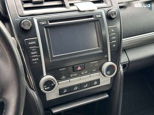 Toyota Camry 2013 - фото 19