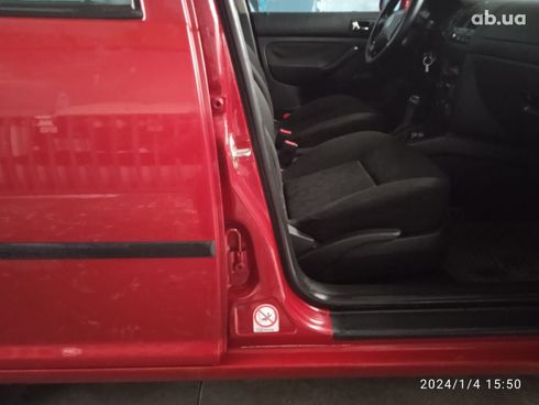 Volkswagen Bora 1999 красный - фото 3