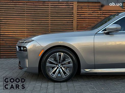 BMW i7 2023 - фото 11