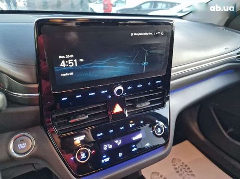 Hyundai IONIQ Electric 2019 - фото 24