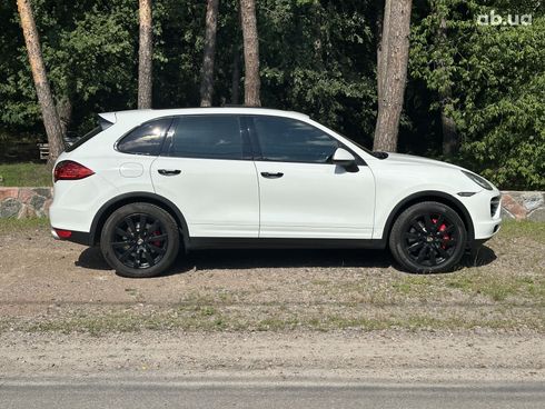 Porsche Cayenne 2012 белый - фото 4