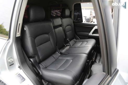 Toyota Land Cruiser 2012 - фото 12