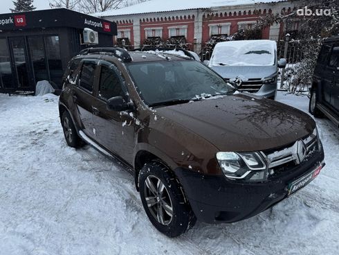 Renault Duster 2014 коричневый - фото 3
