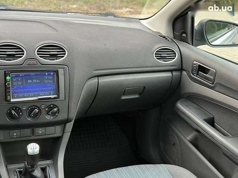 Ford Focus 2005 - фото 25