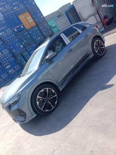 Audi Q4 e-tron 2024 - фото 9