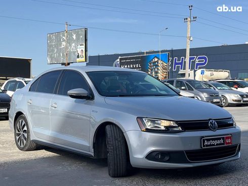 Volkswagen Jetta 2013 серый - фото 3