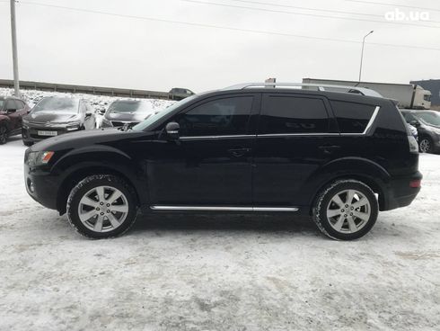 Mitsubishi Outlander 2010 черный - фото 21