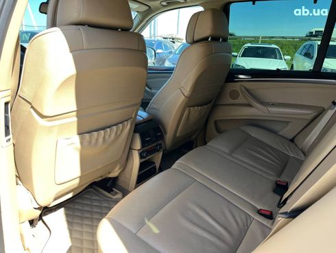 BMW X5 2012 белый - фото 8