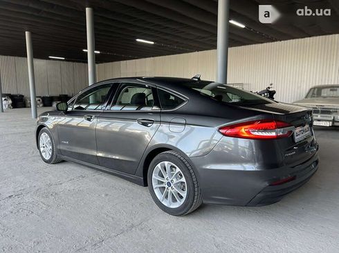 Ford Fusion 2019 - фото 8