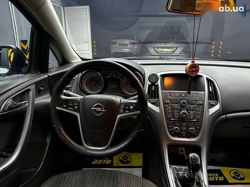 Opel Astra 2013 - фото 10