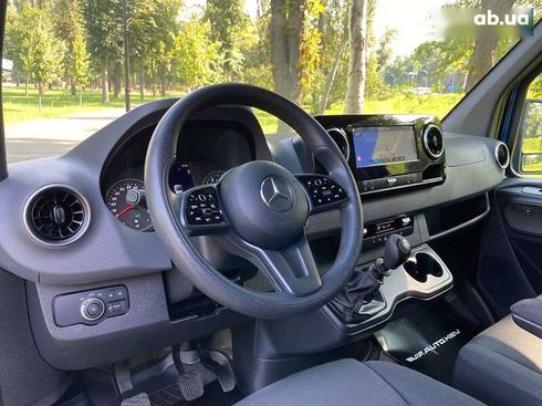 Mercedes-Benz Sprinter 2021 - фото 16